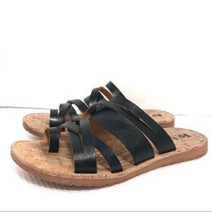 Korks Black  Vegan Leather Strapped Sandals Sz8.5M